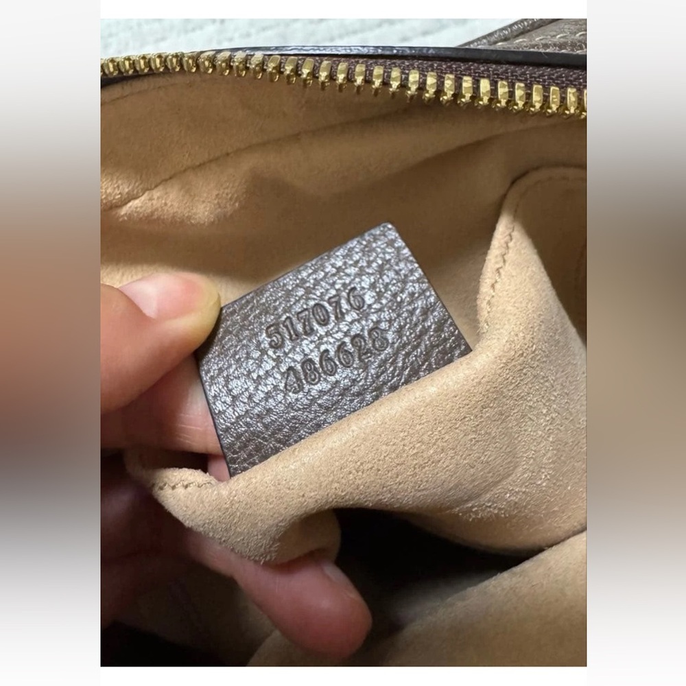 Gucci Beige Monogram Belt Bag with Red and Green Accents - Picture 6 of 7